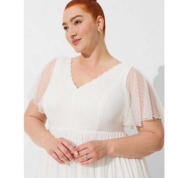 Torrid boho wedding gown - Picture 3 of 7